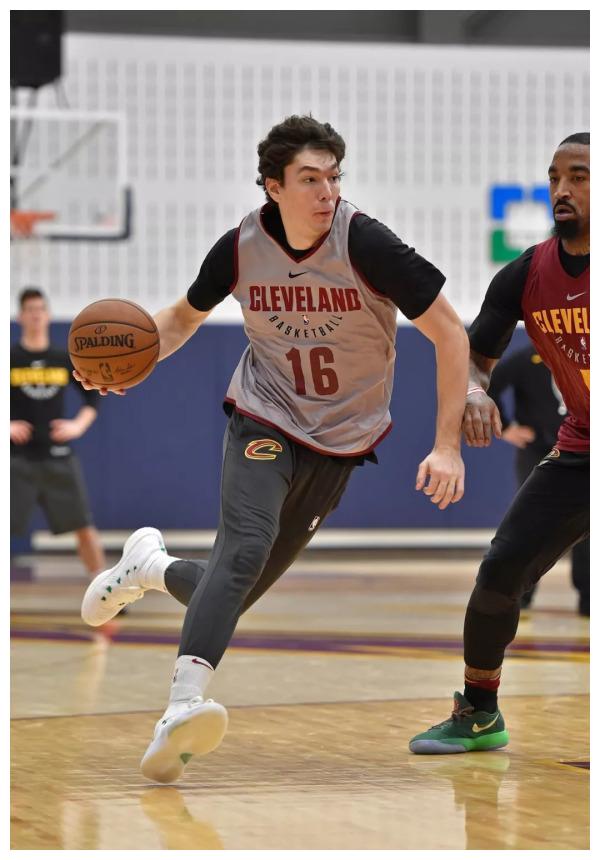 九州娱乐平台-骑士队球星恢复状态，迎接新挑战